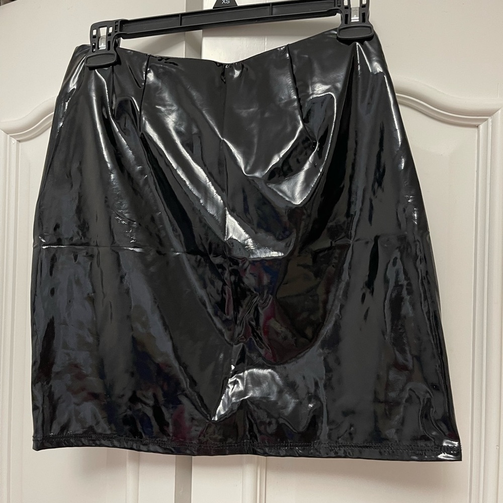 black mini skirt